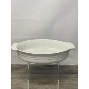 Le Creuset White Round Baking Dish